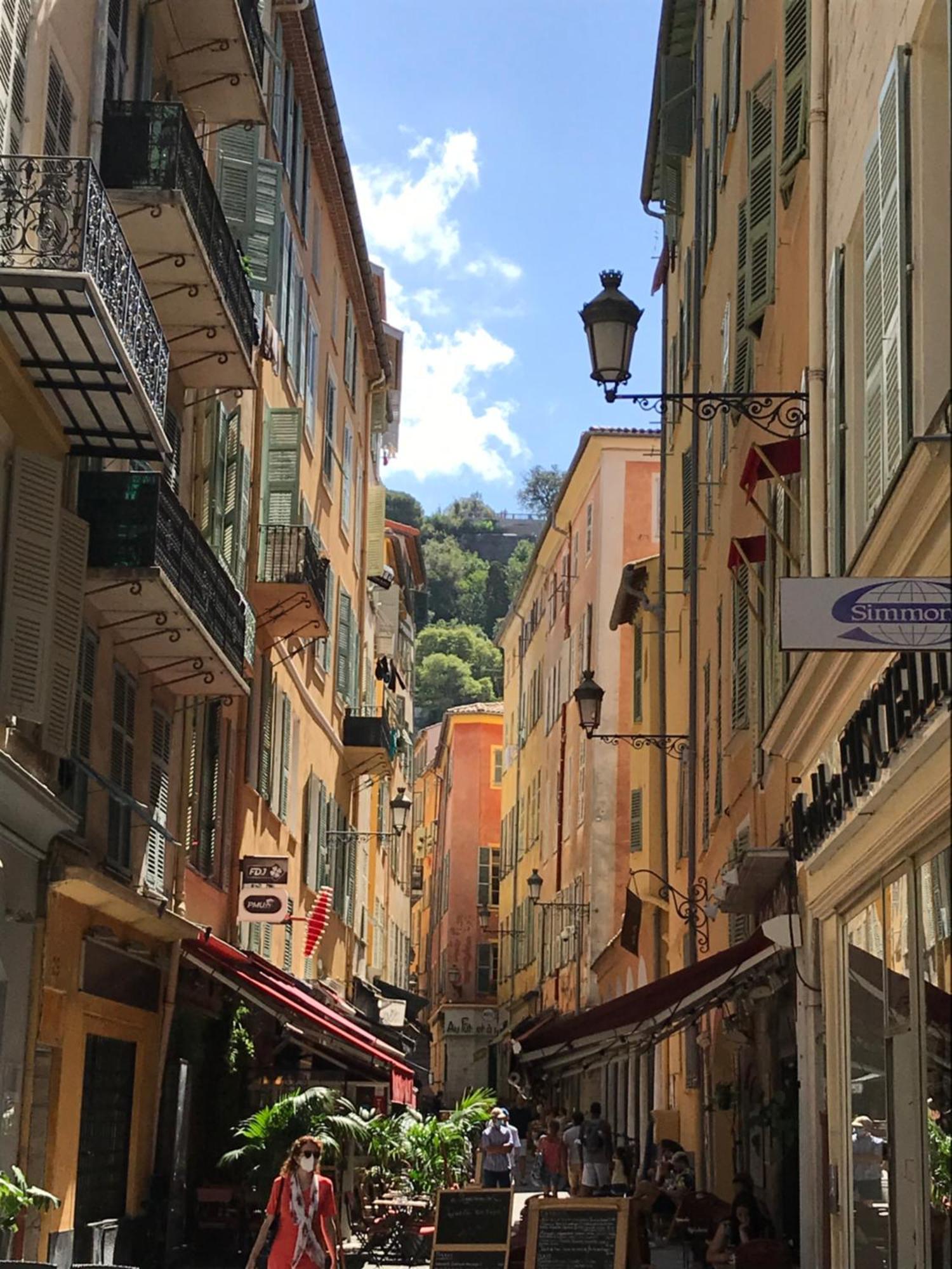 Spacious And Bright Flat Close To The Beach : Heart Of Old Nice Exterior photo